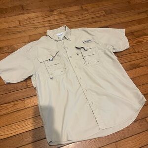 NWOT! Men’s Columbia PFG shirt, size small.